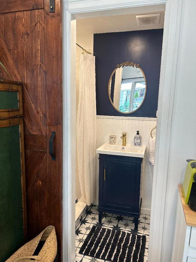 Adorable 1 Bedroom Cottage New York Eksteriør billede