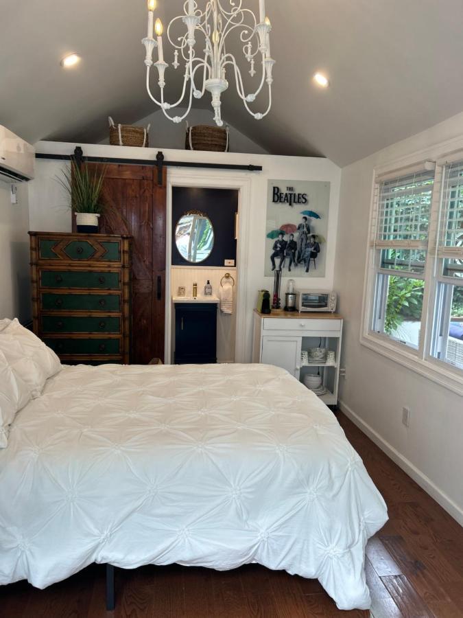 Adorable 1 Bedroom Cottage New York Eksteriør billede